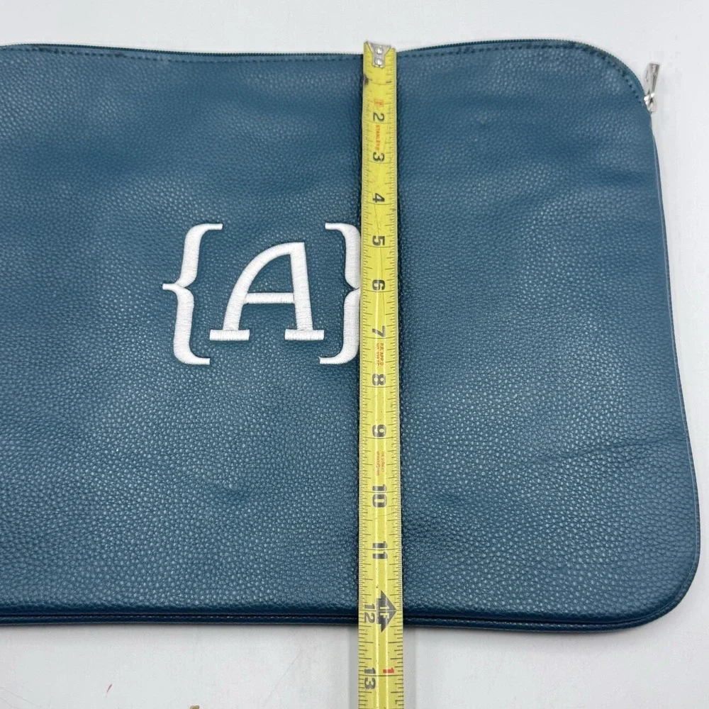 Thirty One Laptop Savvy Sleeve Blue Zip Pebbled Carry Case Bag 15.5